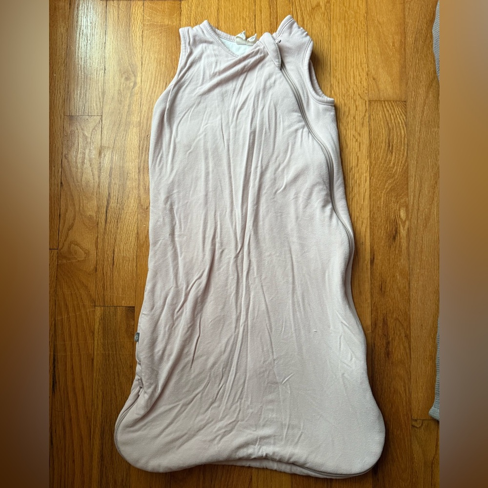 Soft Pink Sleeveless KYTE sleep sack